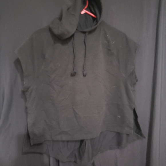 Bundle of womans athletic wear size M-L - Picture 11 of 11